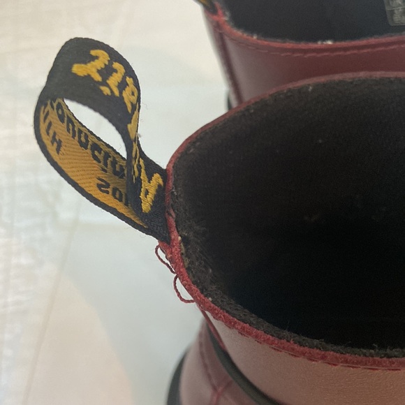 Dr. Martens 7 Eyelet Burgundy Boots Woman’s 6 US - Picture 5 of 8